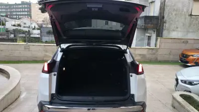 Peugeot 3008 2018 - 16990 EUR, 131000 km - AUTO.MOTO.pt - 131000km - foto 23 de 23