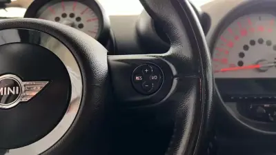 MINI Countryman 2011 - 12000 EUR, 195672 km - AUTO.MOTO.pt - 195672km - foto 18 de 34