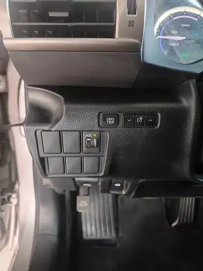 Lexus IS 300H 2013 - 19990 EUR, 170000 km - AUTO.MOTO.pt - 170000km - foto 27 de 38