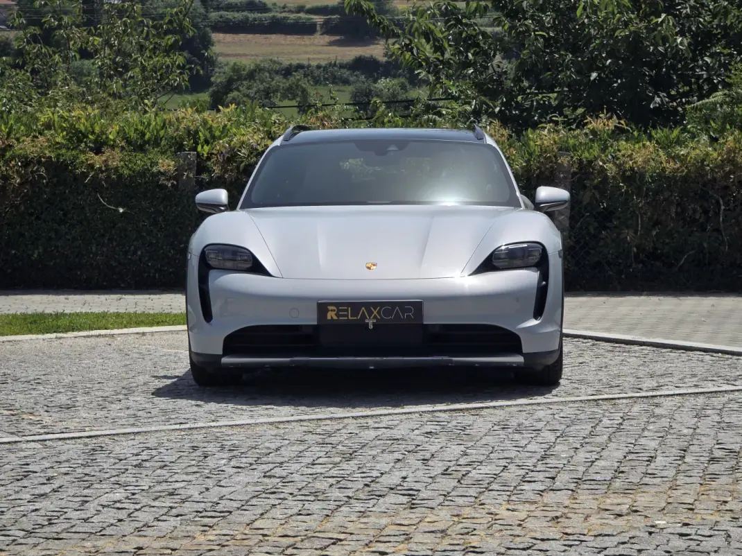 Porsche Taycan Cross Turismo 2021 - 65499 EUR, 59000 km - AUTO.MOTO.pt - 59000km - foto 2 de 40