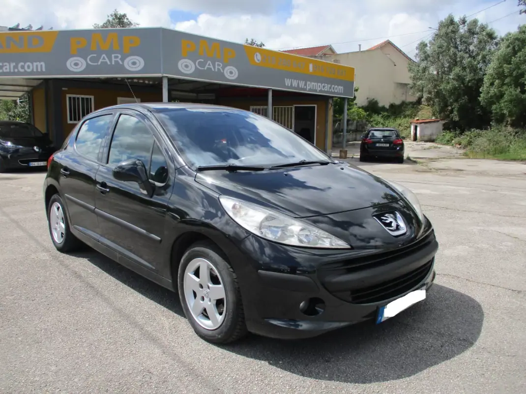 Peugeot 207 2007 - 4500 EUR, 180000 km - AUTO.MOTO.pt - 180000km - foto 1 de 11
