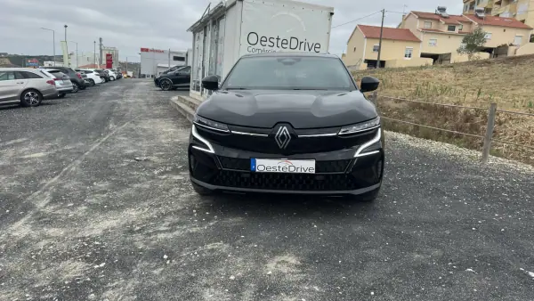 Renault Mégane E-Tech 2024 - 30900 EUR, 39000 km - AUTO.MOTO.pt - 39000km - foto 2 de 20