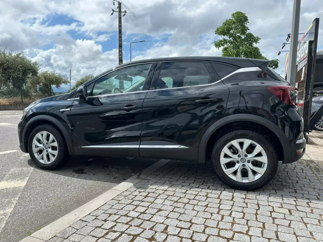 Renault Captur 2021 - 20900 EUR, 89427 km - AUTO.MOTO.pt - 89427km - foto 3 de 32