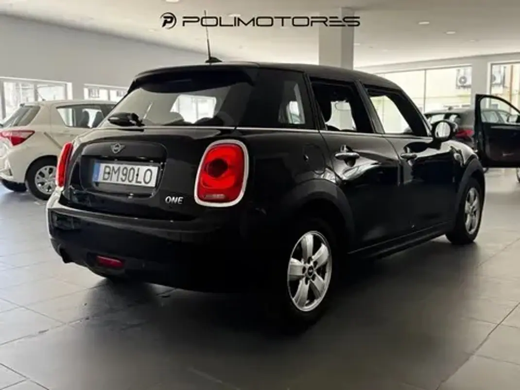 MINI One 2019 - 16500 EUR, 78654 km - 78654km - foto 6 de 16