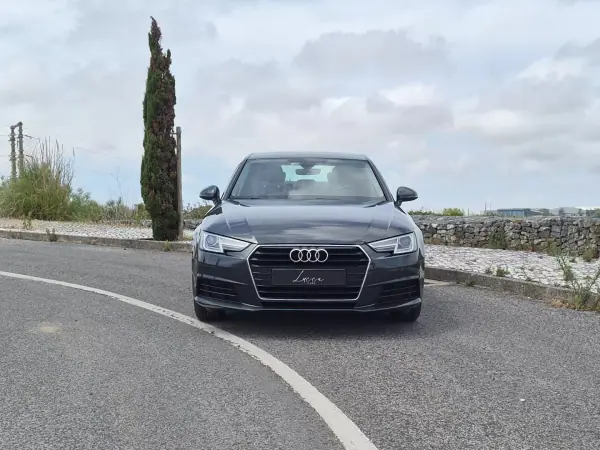 Audi A4 2019 - 20990 EUR, 159128 km - AUTO.MOTO.pt - 159128km - foto 2 de 25