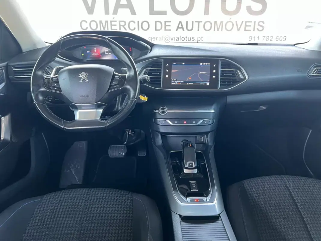 Peugeot 308 SW 2021 - 15500 EUR, 148785 km - AUTO.MOTO.pt - 148785km - foto 8 de 12