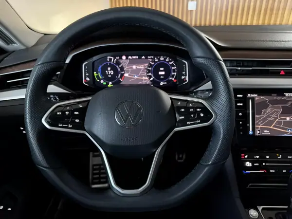 Volkswagen Arteon Shooting Brake 2021 - 23500 EUR, 168600 km - AUTO.MOTO.pt - 168600km - foto 48 de 144