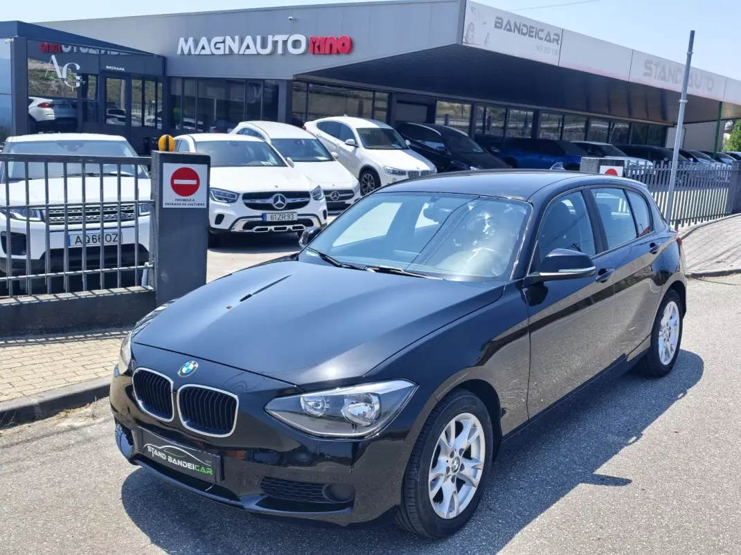 BMW 116 2011 - 11000 EUR, 231000 km - AUTO.MOTO.pt - 231000km - foto 1 de 26