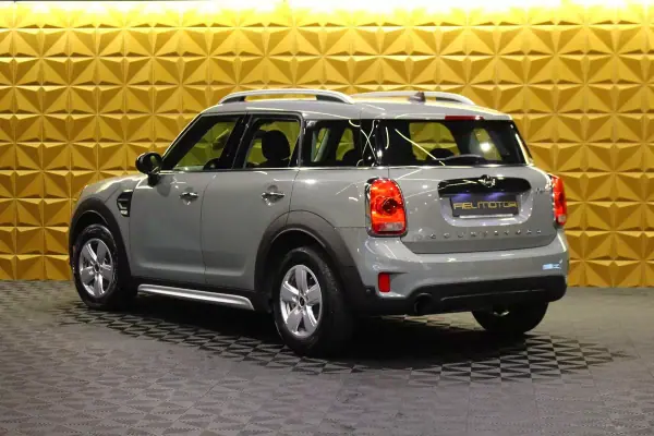 MINI Countryman 2018 - 17900 EUR, 70000 km - AUTO.MOTO.pt - 70000km - foto 9 de 28