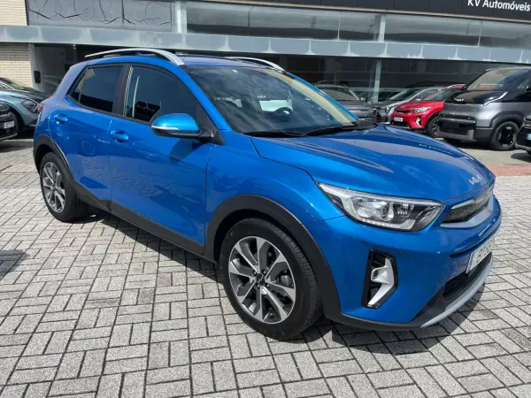 Kia Stonic 2025 - 17990 EUR, 14800 km - AUTO.MOTO.pt - 14800km - foto 7 de 17