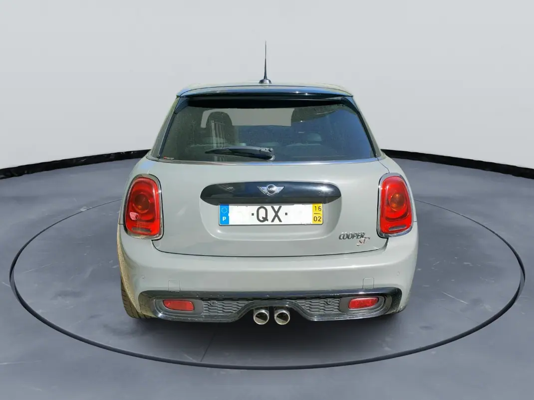 MINI 5 Portas 2016 - 15500 EUR, 184000 km - AUTO.MOTO.pt - 184000km - foto 1 de 6