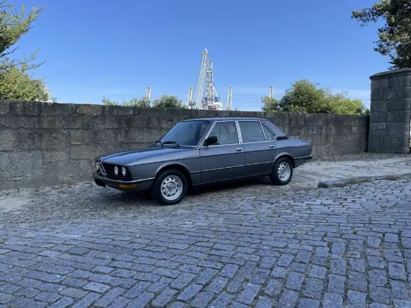 BMW 518 1980 - 9900 EUR, 139000 km - AUTO.MOTO.pt - 139000km - foto 15 de 27
