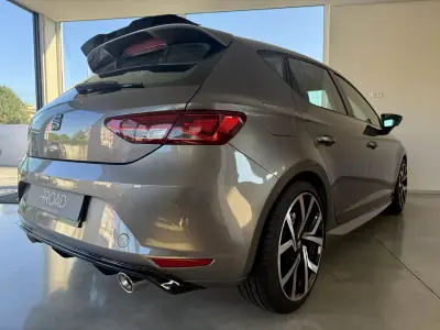 SEAT Leon 2015 - 14000 EUR, 181000 km - AUTO.MOTO.pt - 181000km - foto 2 de 92