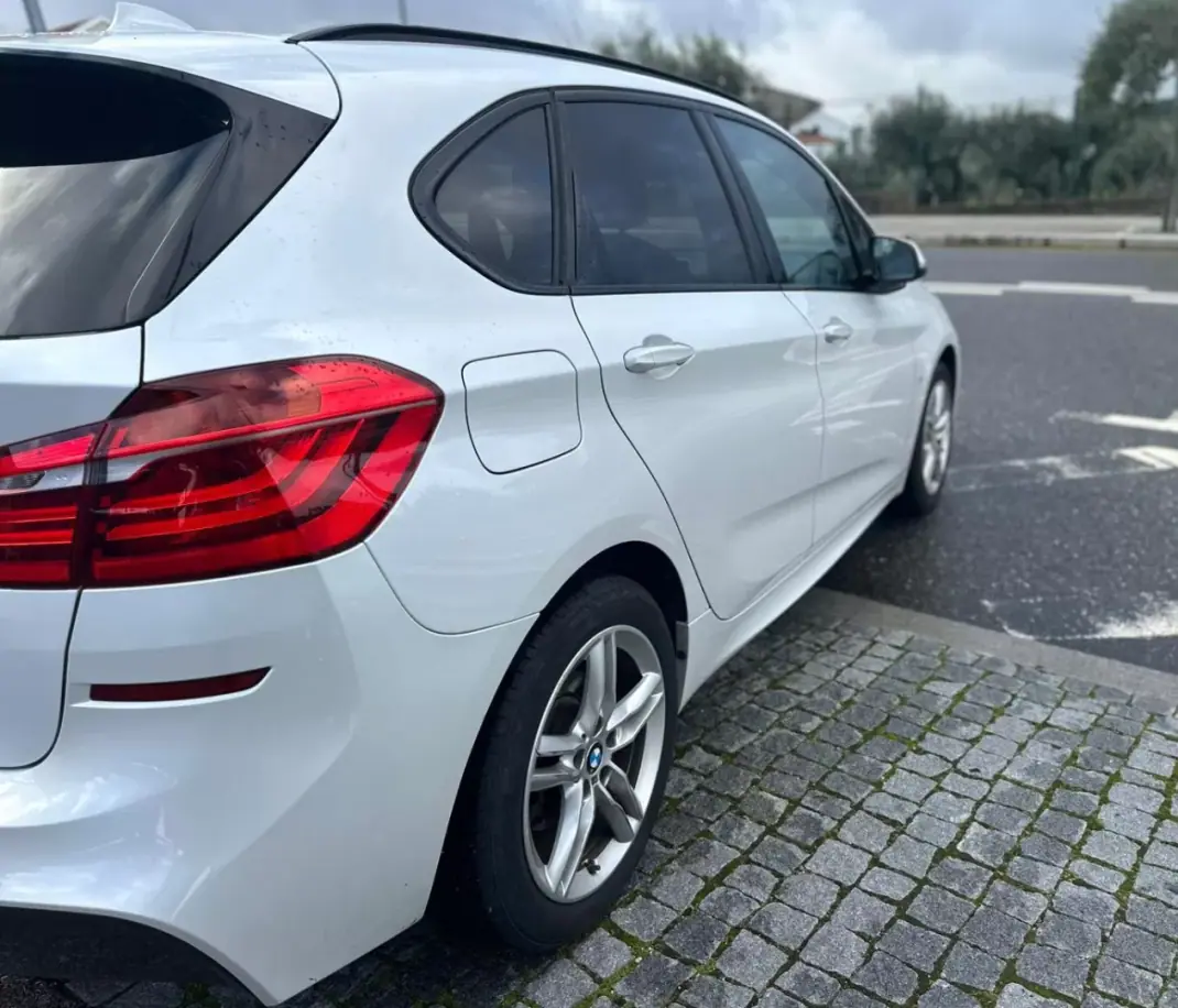 BMW 218 Active Tourer 2015 - 18900 EUR, 130000 km - AUTO.MOTO.pt - 130000km - foto 6 de 25