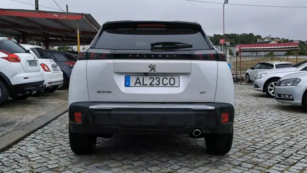 Peugeot 2008 2021 - 18950 EUR, 102107 km - AUTO.MOTO.pt - 102107km - foto 5 de 10