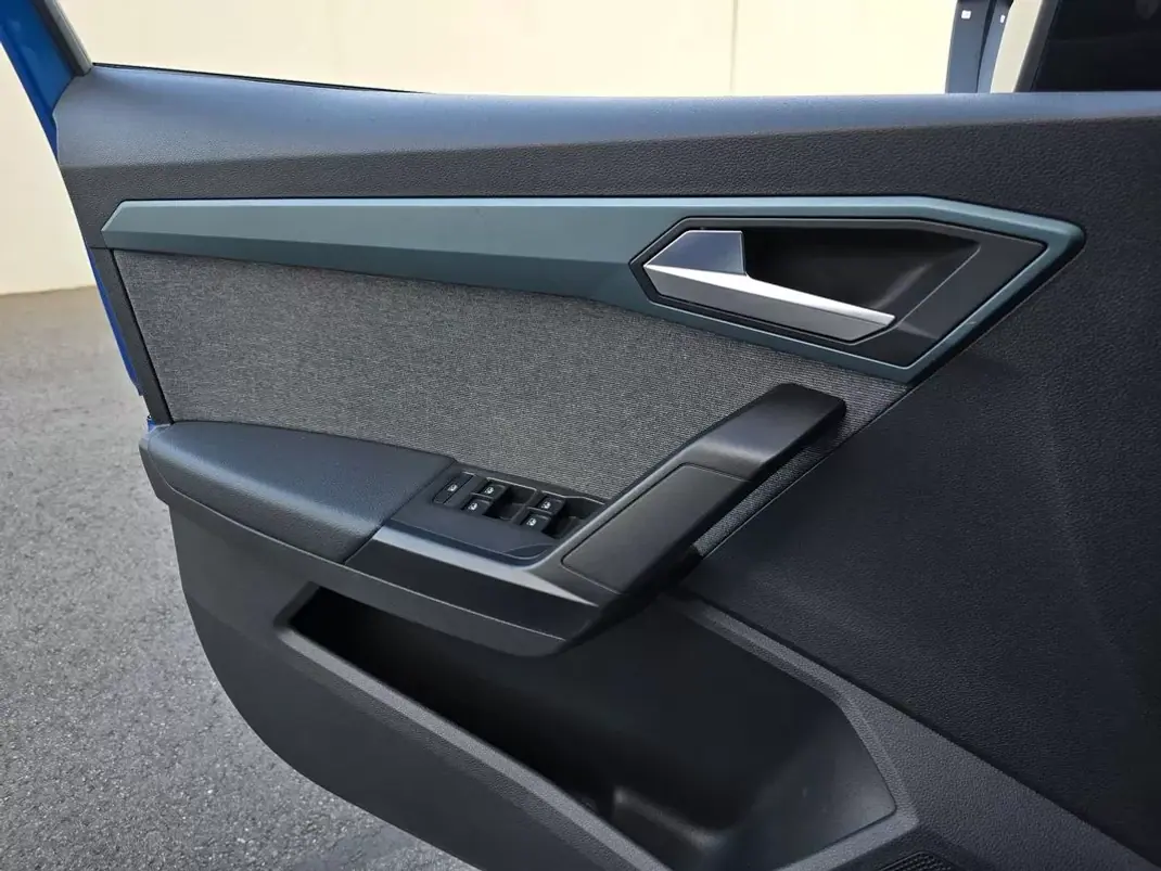 SEAT Arona 2023 - 16900 EUR, 73900 km - AUTO.MOTO.pt - 73900km - foto 35 de 37