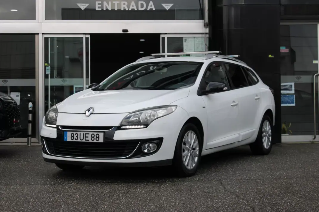 Renault Mégane Sport Tourer 2013 - 5900 EUR, 293129 km - AUTO.MOTO.pt - 293129km - foto 3 de 27