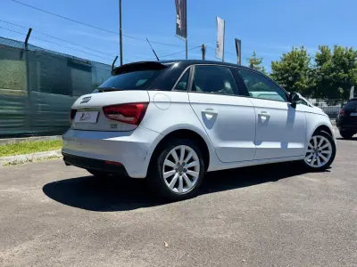 Audi A1 Sportback 2016 - 12990 EUR, 158353 km - AUTO.MOTO.pt - 158353km - foto 9 de 17