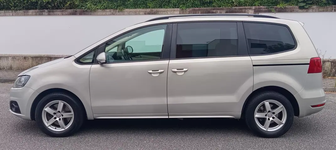SEAT Alhambra 2011 - 12900 EUR, 199000 km - 199000km - foto 6 de 20