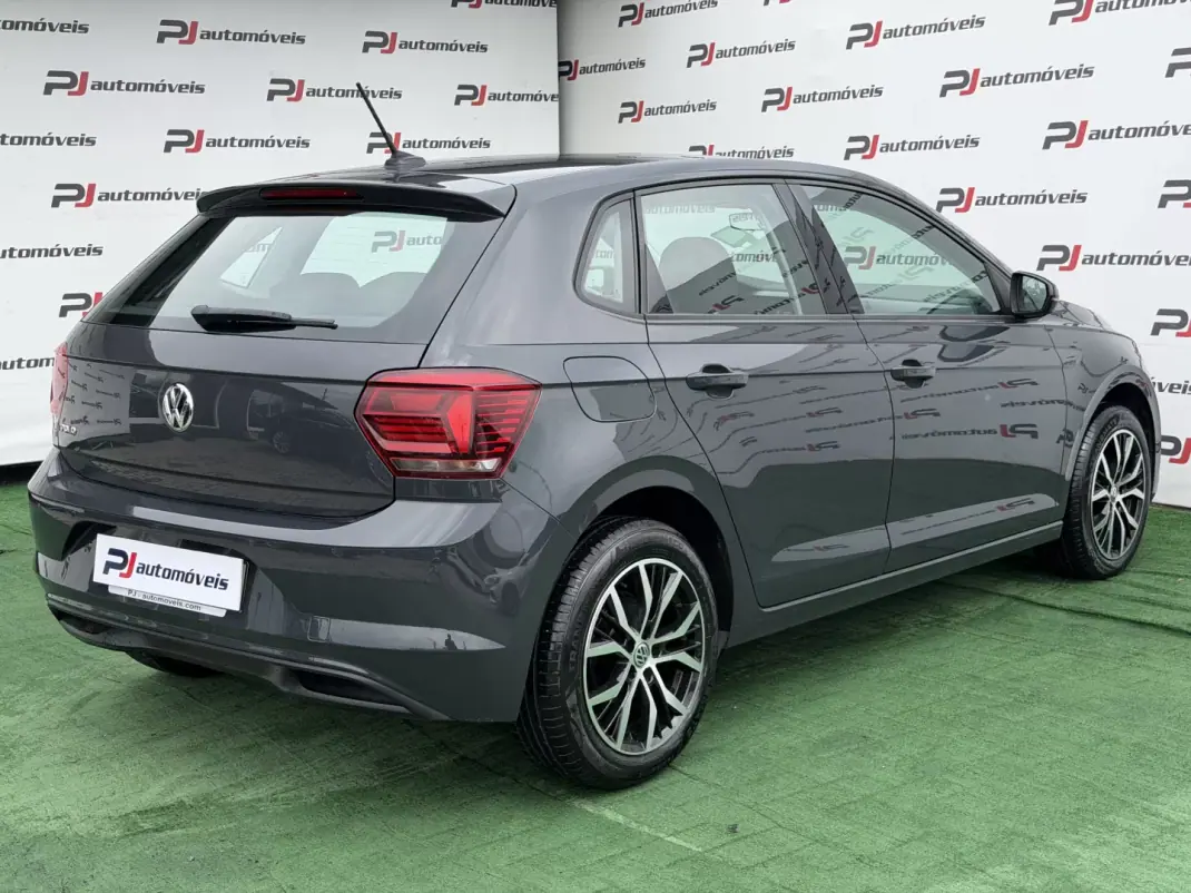 Volkswagen Polo 2020 - 14990 EUR, 168800 km - AUTO.MOTO.pt - 168800km - foto 6 de 21