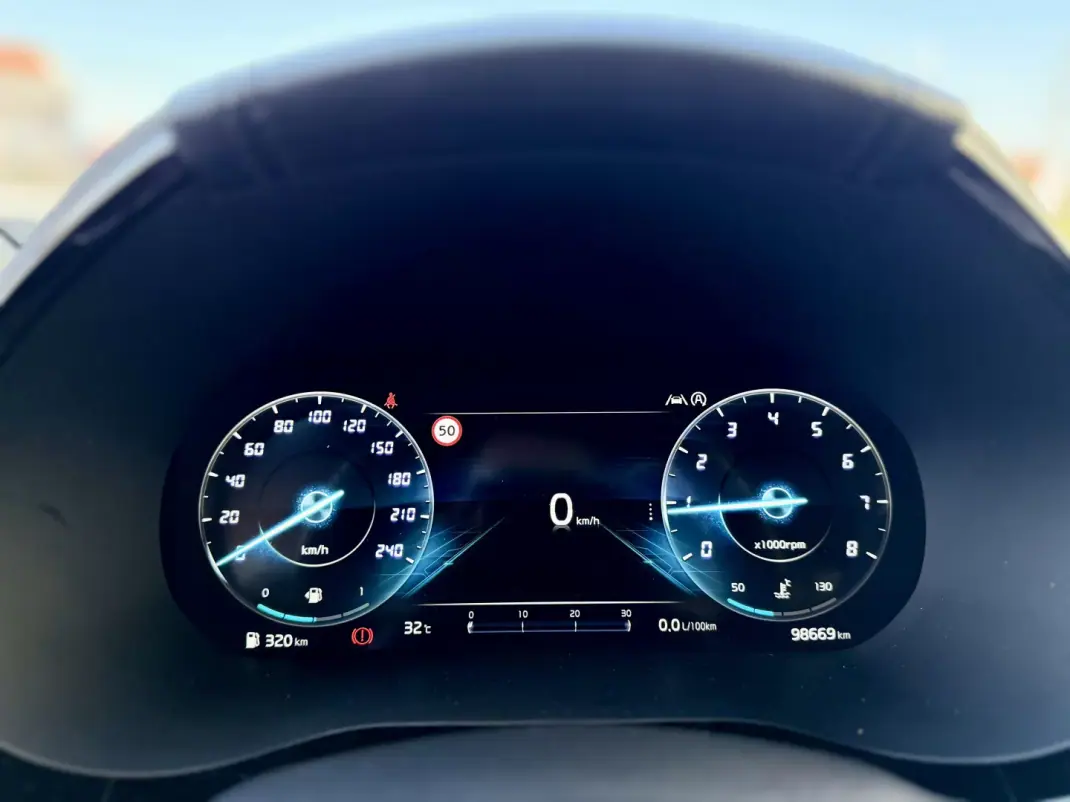 Kia ProCeed 2022 - 18950 EUR, 98000 km - 98000km - foto 22 de 26