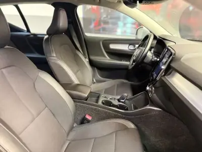 Volvo XC 40 2020 - 23900 EUR, 160000 km - AUTO.MOTO.pt - 160000km - foto 15 de 23