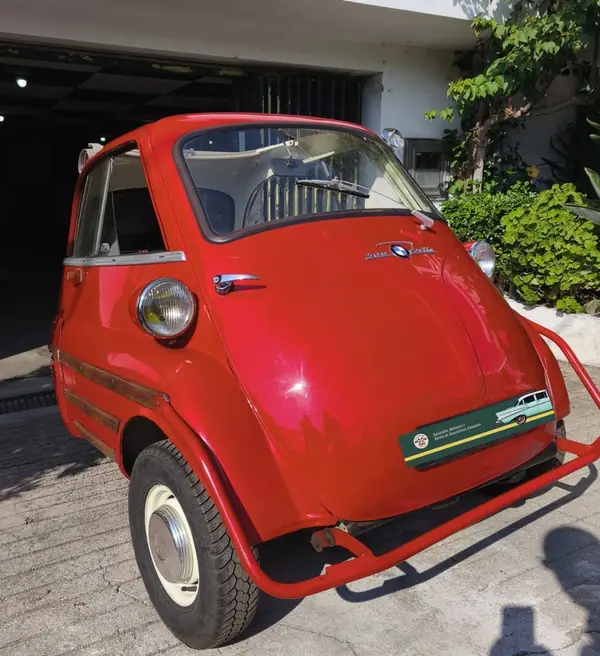 BMW Isetta 300 1960 Gasolina — 78 900 km · Porto BMW Isetta 300 1960 Gasolina