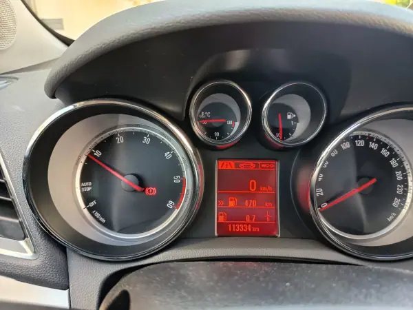 Opel Mokka X 2015 - 9990 EUR, 113500 km - AUTO.MOTO.pt - 113500km - foto 10 de 22