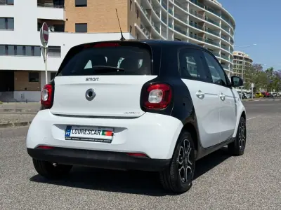 Smart ForFour 2016 - 11995 EUR, 84000 km - AUTO.MOTO.pt - 84000km - foto 33 de 42
