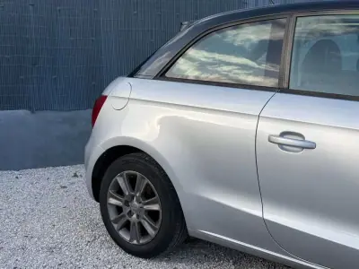 Audi A1 2012 - 8950 EUR, 229900 km - AUTO.MOTO.pt - 229900km - foto 19 de 22