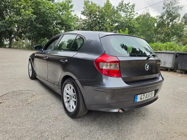 BMW 120 2005 - 4999 EUR, 329000 km - AUTO.MOTO.pt - 329000km - foto 8 de 16
