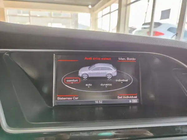 Audi RS4 Avant 2013 - 45900 EUR, 113000 km - AUTO.MOTO.pt - 113000km - foto 38 de 45