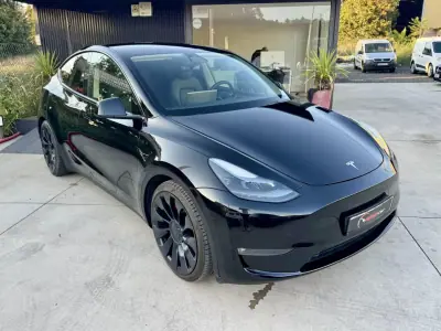 Tesla Model Y 2024 - 37999 EUR, 89910 km - foto 2 de 15