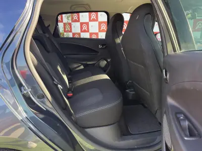 Renault Zoe 2019 - 13490 EUR, 67270 km - AUTO.MOTO.pt - 67270km - foto 20 de 21