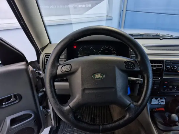 Land Rover Discovery 1998 - 23990 EUR, 193294 km - AUTO.MOTO.pt - 193294km - foto 12 de 28