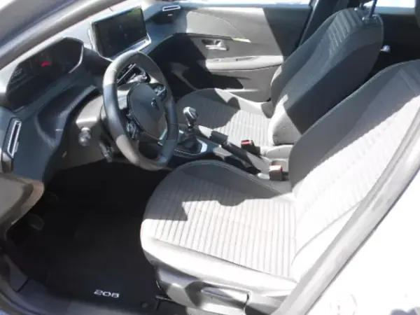 Peugeot 208 2024 - 15900 EUR, 36982 km - AUTO.MOTO.pt - 36982km - foto 11 de 15