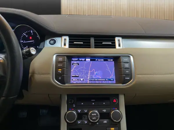Land Rover Range Rover Evoque 2013 - 17950 EUR, 235847 km - AUTO.MOTO.pt - 235847km - foto 12 de 20