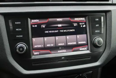 SEAT Ibiza 2019 - 11490 EUR, 171500 km - AUTO.MOTO.pt - 171500km - foto 14 de 16