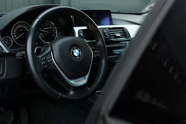 BMW 420 Gran Coupé 2014 - 16600 EUR, 269000 km - AUTO.MOTO.pt - 269000km - foto 8 de 14