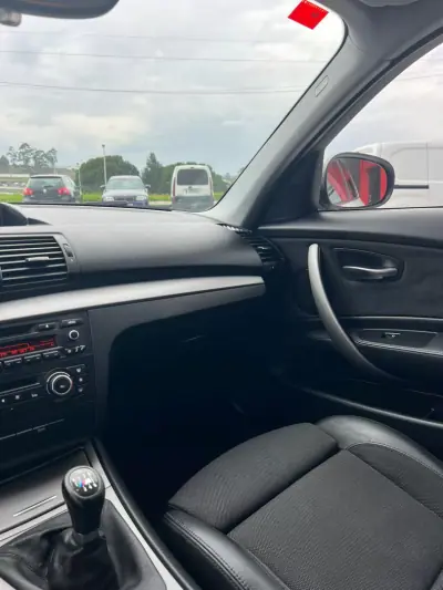 BMW 116 2011 - 14000 EUR, 184987 km - AUTO.MOTO.pt - 184987km - foto 22 de 26