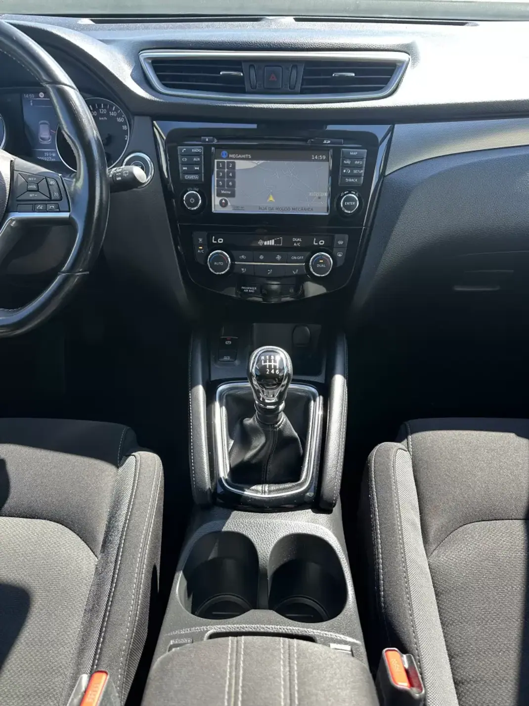 Nissan Qashqai 2018 - 15500 EUR, 200000 km - 200000km - foto 64 de 68