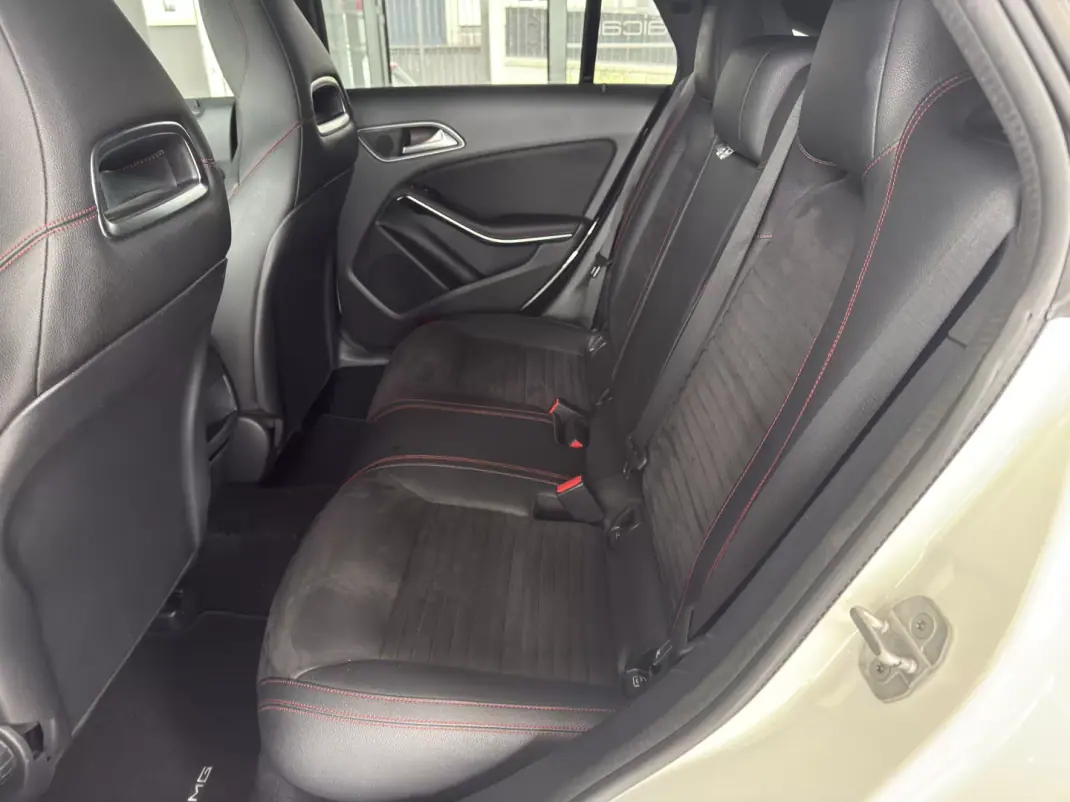 Mercedes-Benz CLA 220 2017 - 18900 EUR, 246604 km - AUTO.MOTO.pt - 246604km - foto 21 de 29