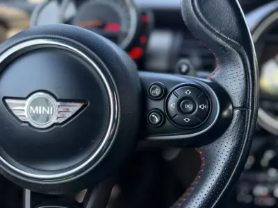 MINI 2016 - 18750 EUR, 162030 km - AUTO.MOTO.pt - 162030km - foto 14 de 25