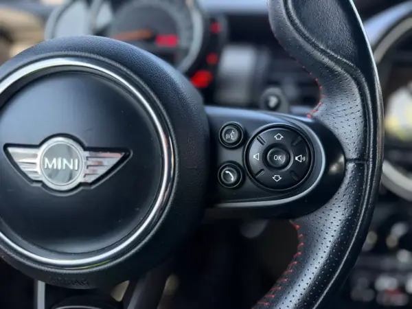 MINI 2016 - 18750 EUR, 162030 km - AUTO.MOTO.pt - 162030km - foto 14 de 25