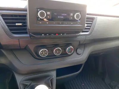 Renault Trafic 2021 - 29990 EUR, 82652 km - AUTO.MOTO.pt - 82652km - foto 11 de 12