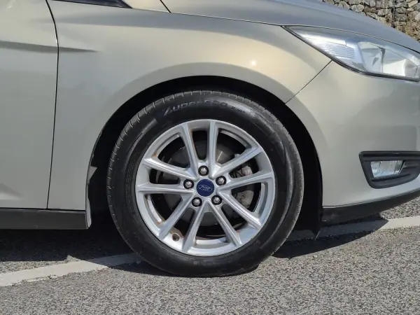 Ford Focus SW 2016 - 10250 EUR, 142148 km - 142148km - foto 18 de 20