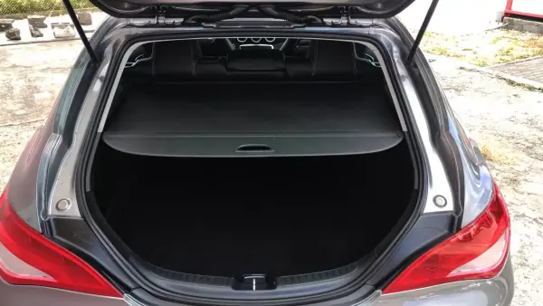 Mercedes-Benz CLA 180 2016 - 16950 EUR, 176000 km - AUTO.MOTO.pt - 176000km - foto 15 de 32