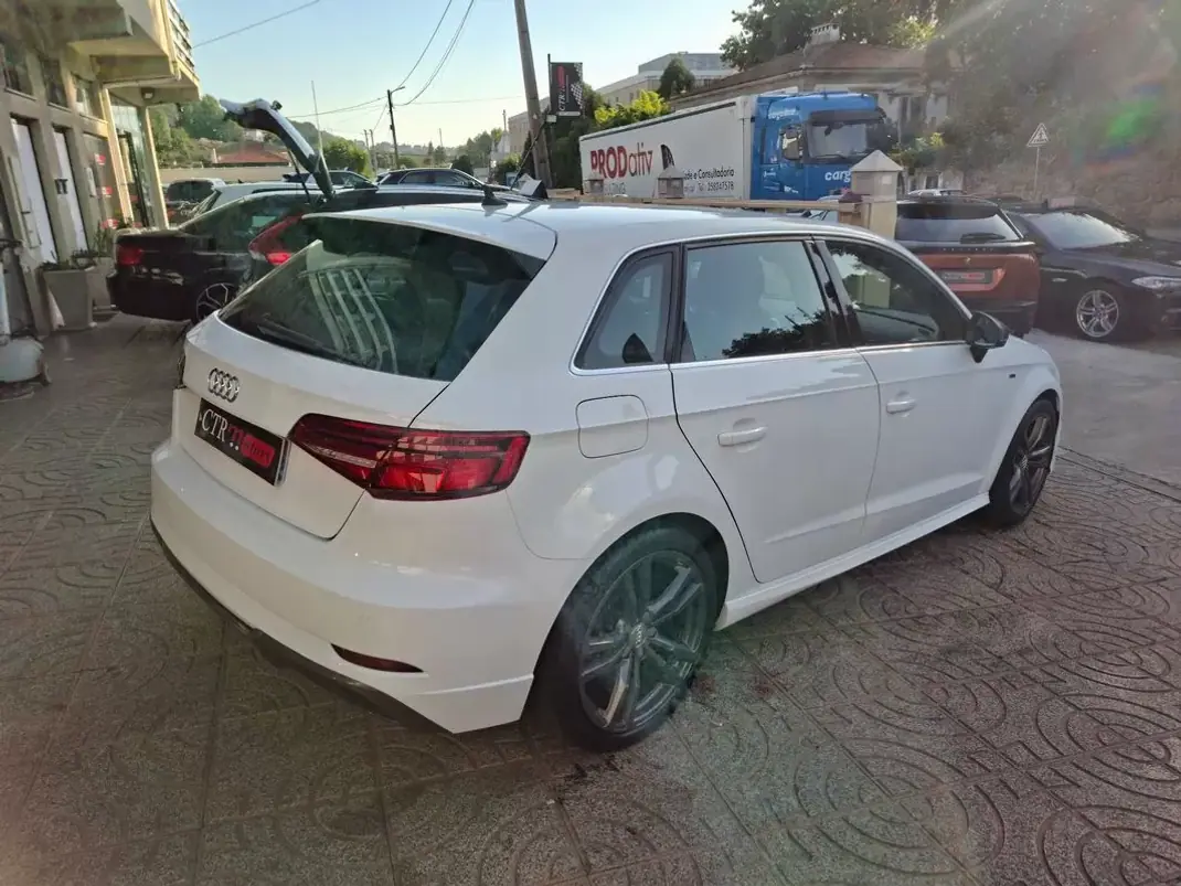 Audi A3 Sportback 2019 - 18500 EUR, 98000 km - 98000km - foto 9 de 28