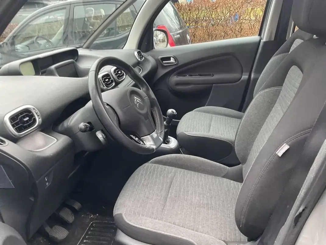 Citroën C3 Picasso 2016 - 7450 EUR, 93298 km - AUTO.MOTO.pt - 93298km - foto 9 de 14
