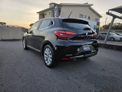 Renault Clio 2022 - 14500 EUR, 104000 km - AUTO.MOTO.pt - 104000km - foto 6 de 43